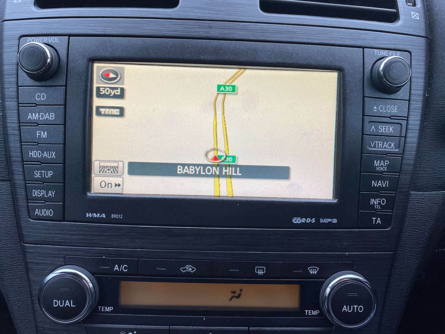 Used Toyota Avensis 2011 for sale - 76968546: Photo 16