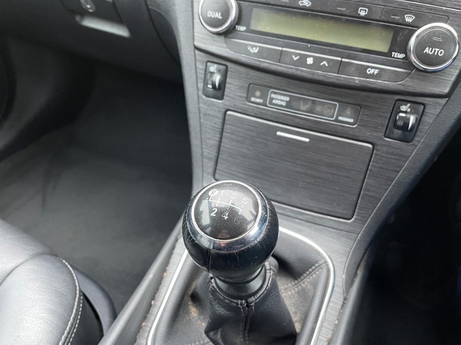 Used Toyota Avensis 2011 for sale - 76968546: Photo 17