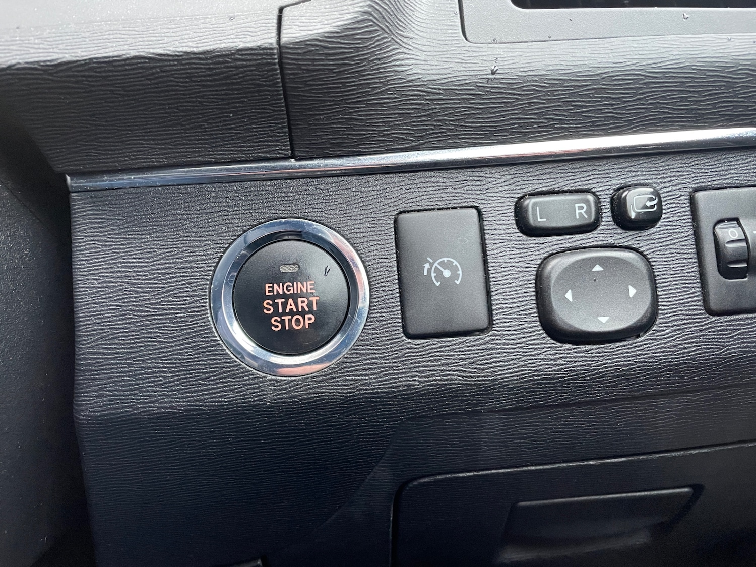 Used Toyota Avensis 2011 for sale - 76968546: Photo 19