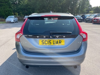 Used Volvo V60 2015 for sale - 75497177: Photo