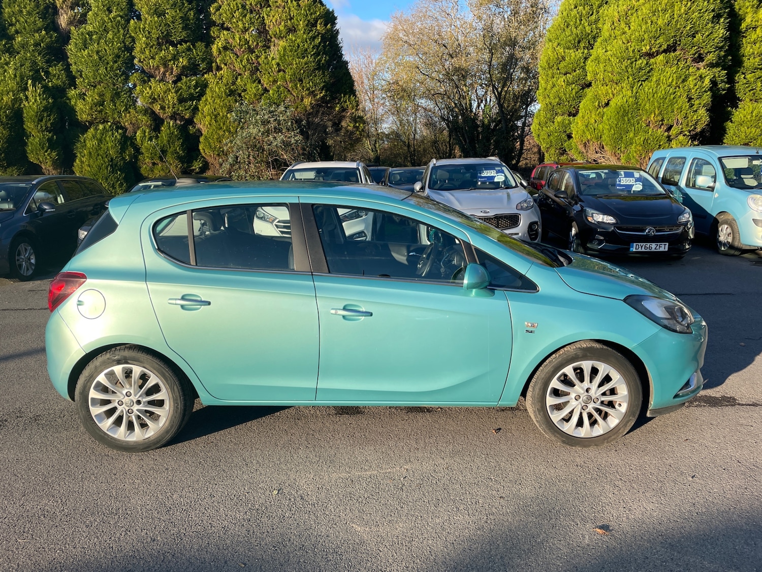 Used Vauxhall Corsa 2015 for sale - 76694647: Photo 2