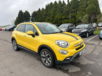 2015 (15) - 1.4 Multiair Cross 5dr Petrol Manual Yellow 5 Door Hatchback SUV