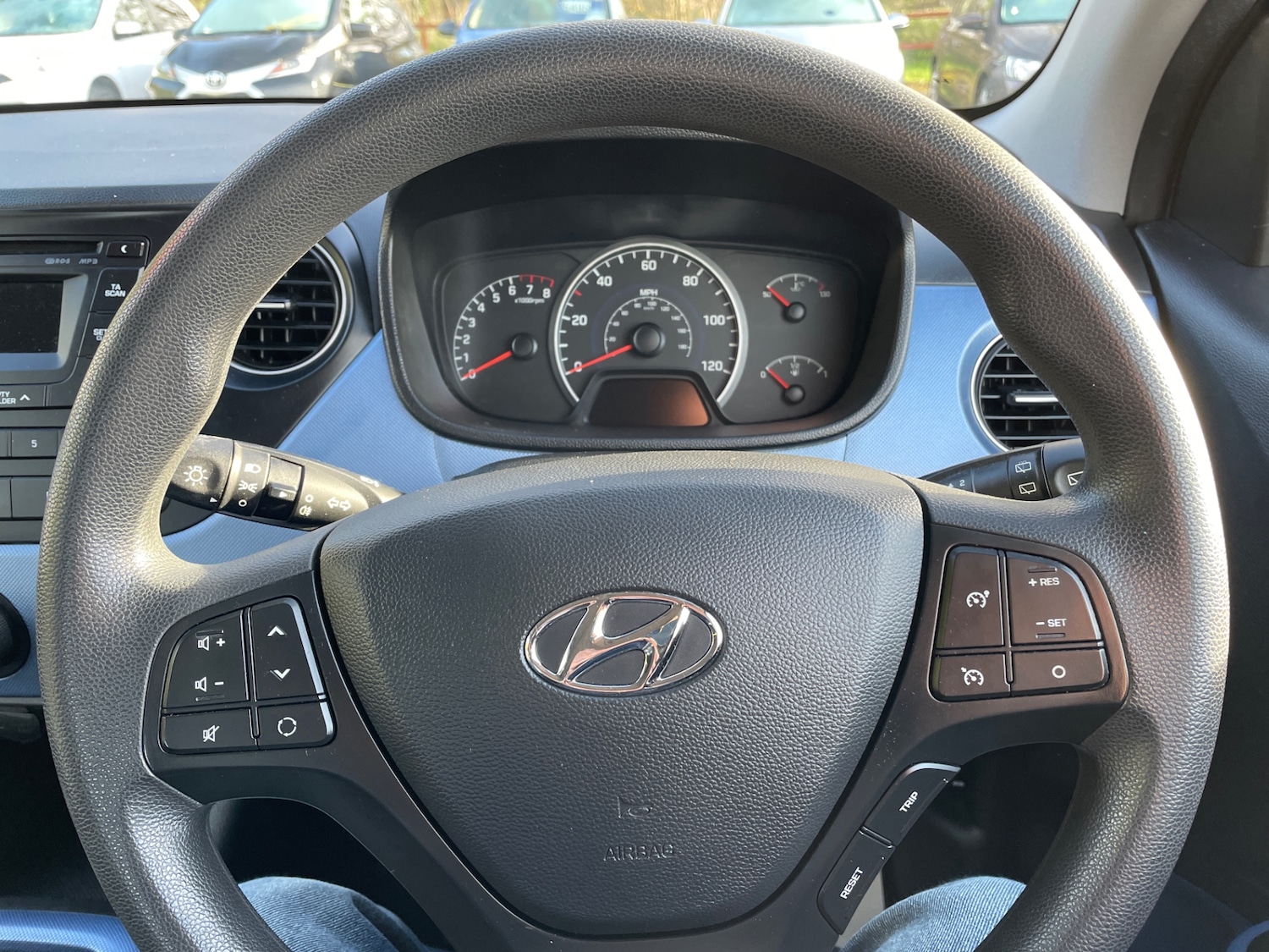 Used Hyundai i10 2016 for sale - 76706216: Photo 13