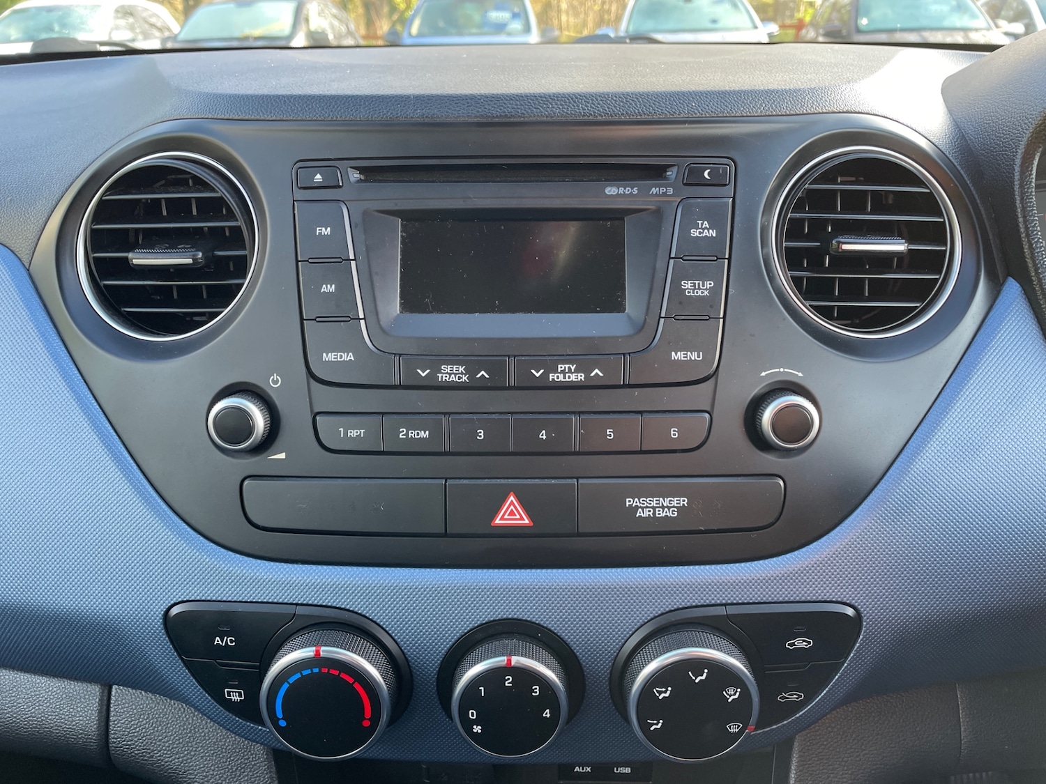 Used Hyundai i10 2016 for sale - 76706216: Photo 14