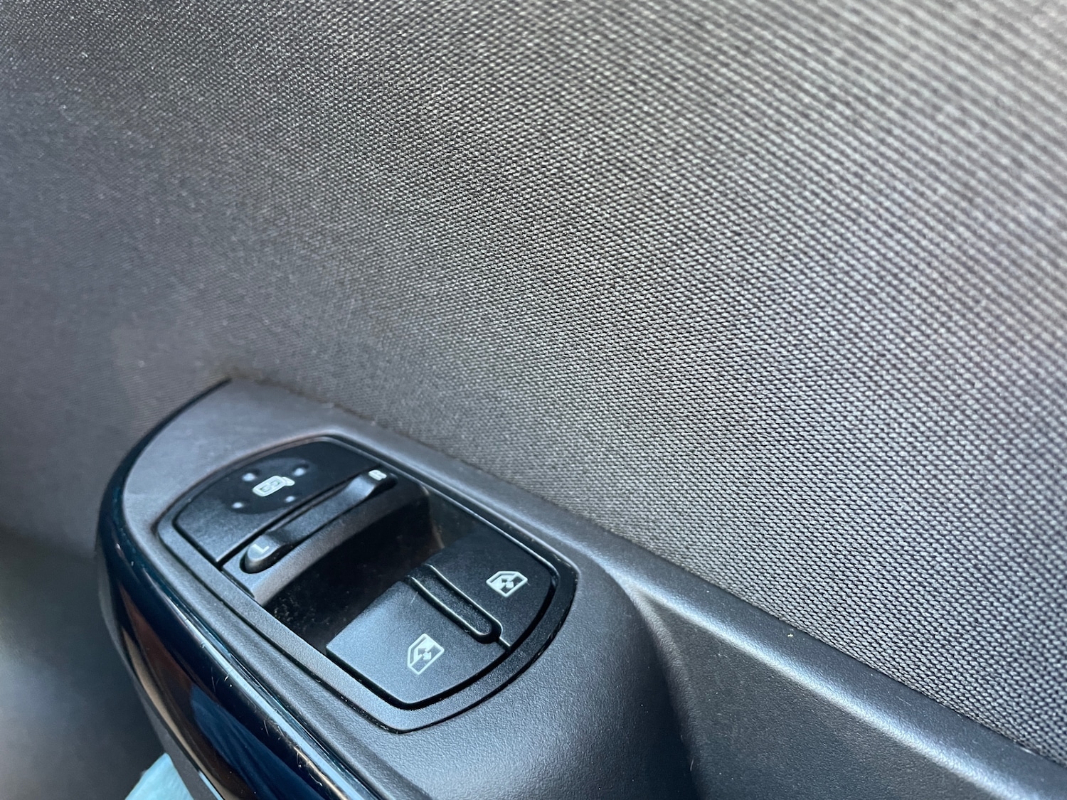 Used Vauxhall Corsa 2016 for sale - 77516514: Photo 18