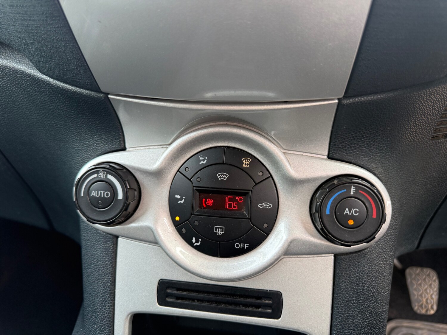 Used Ford Fiesta 2012 for sale - 77983828: Photo 16