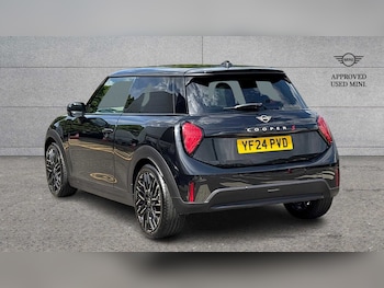 Used MINI Cooper 2024 for sale - 74753546: Photo