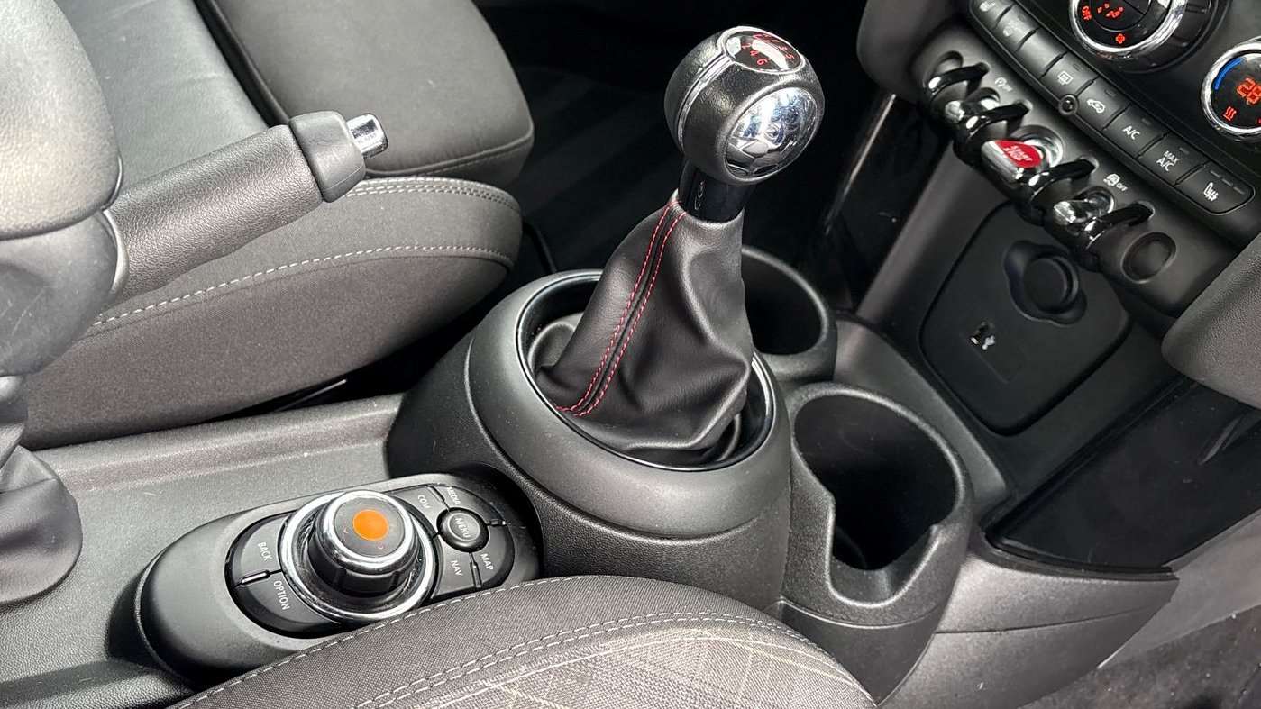 Used MINI Hatch 2019 for sale - 78024500: Photo 12