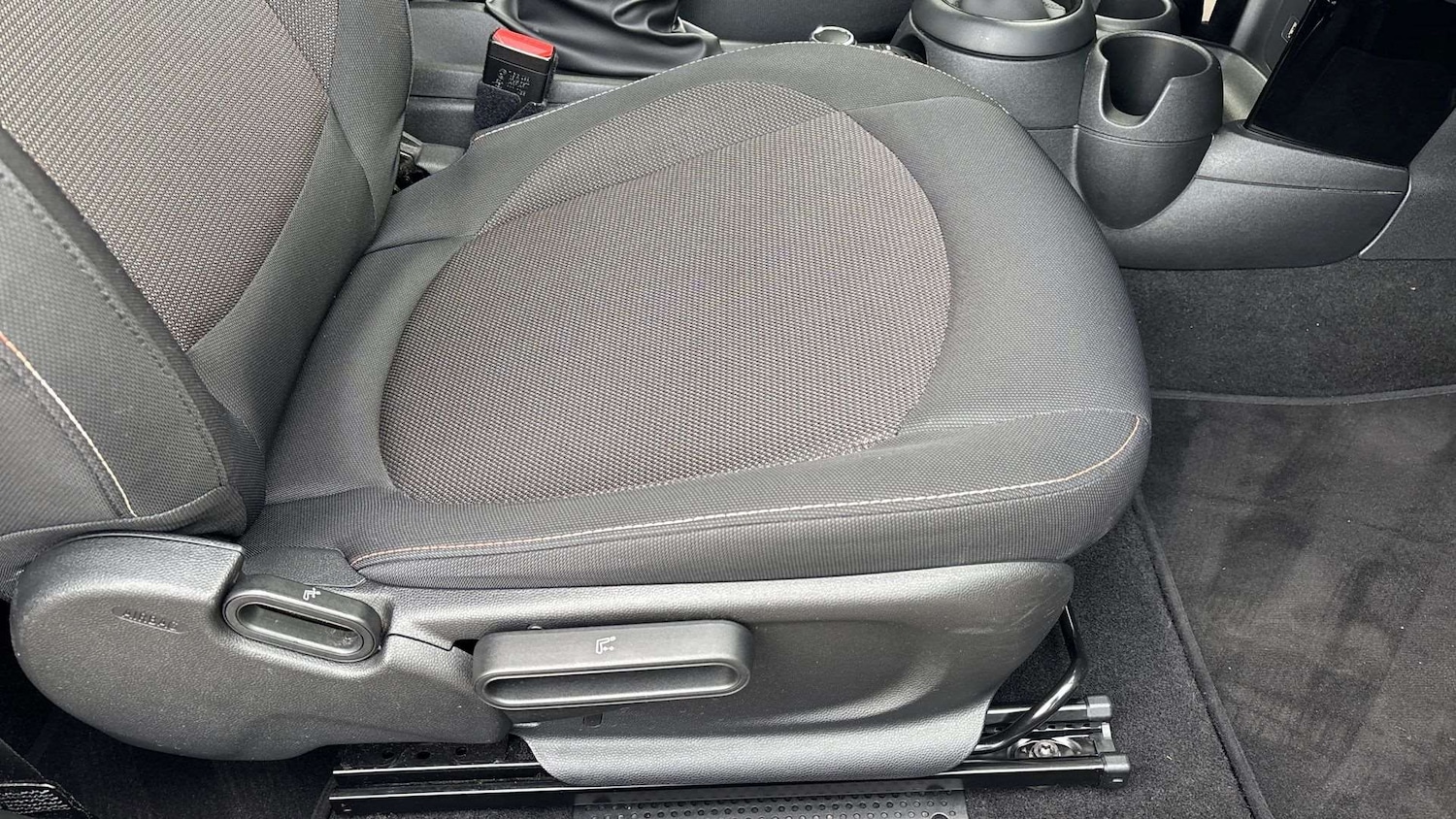 Used MINI Hatch 2022 for sale - 77972567: Photo 28