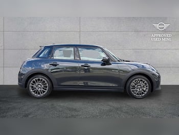 Used MINI Cooper 2025 for sale - 79702652: Photo