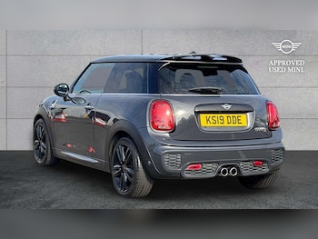 Used MINI Hatch 2019 for sale - 79556276: Photo