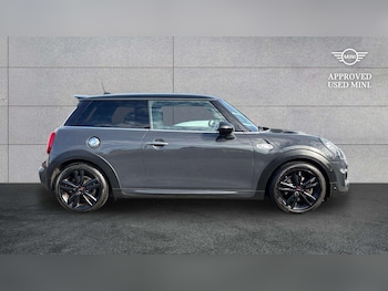 Used MINI Hatch 2019 for sale - 79556276: Photo