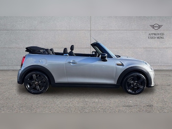 Used MINI Convertible 2023 for sale - 78432796: Photo