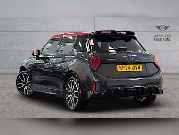 Used MINI Cooper 2024 for sale - 76170091: Photo