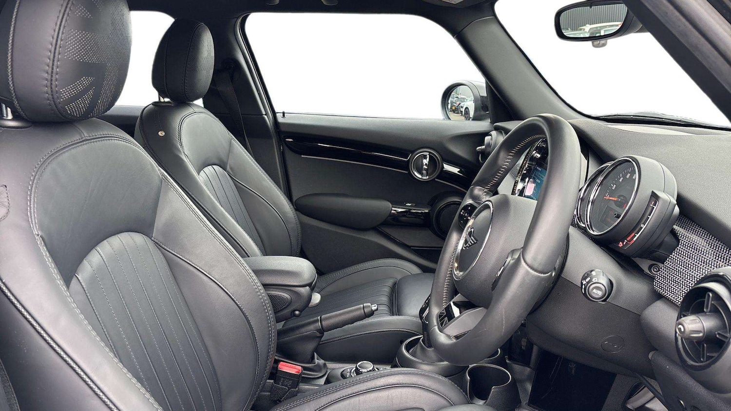 Used MINI Hatch 2022 for sale - 77972706: Photo 13