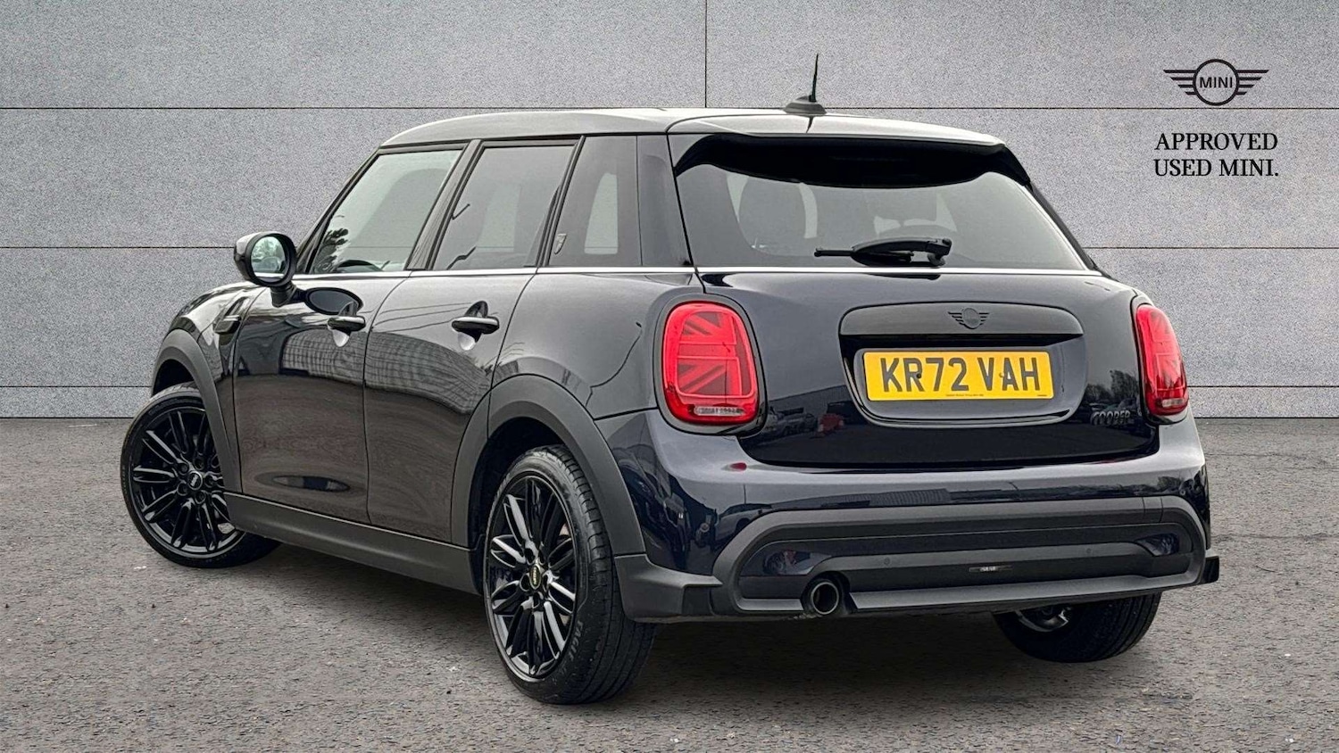 Used MINI Hatch 2022 for sale - 77972706: Photo 2