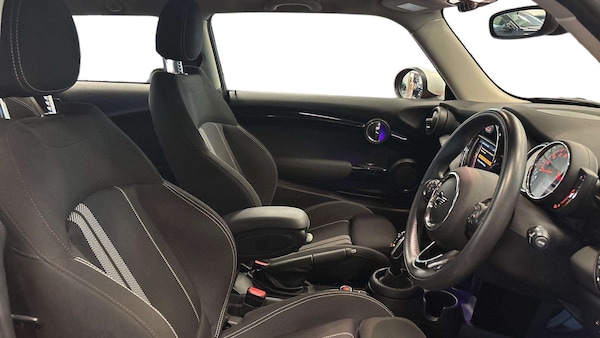Used MINI Hatch 2019 for sale - 76169991: Photo 13