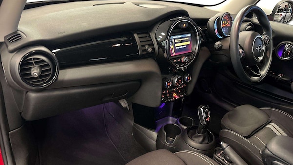 Used MINI Hatch 2019 for sale - 76169991: Photo 9