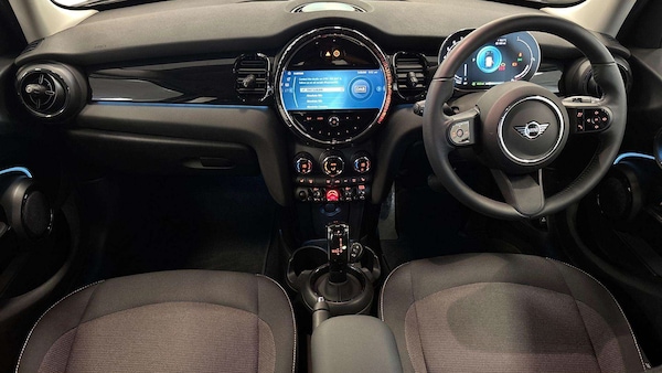 Used MINI Hatch 2023 for sale - 76170109: Photo 6
