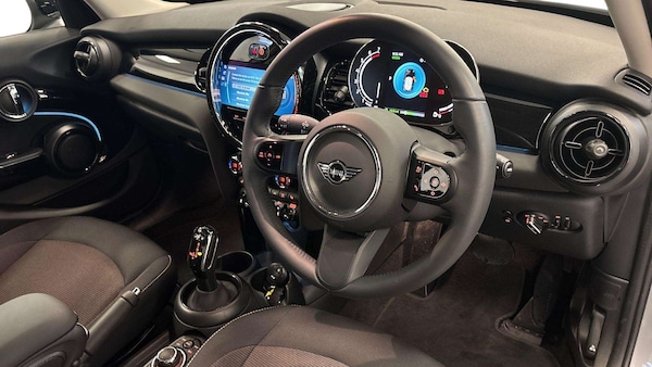 Used MINI Hatch 2023 for sale - 76170109: Photo 8