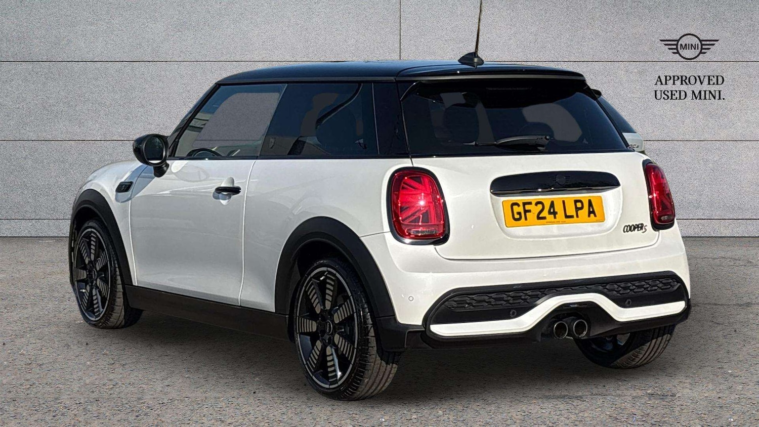 Used MINI Hatch 2024 for sale - 77960676: Photo 2