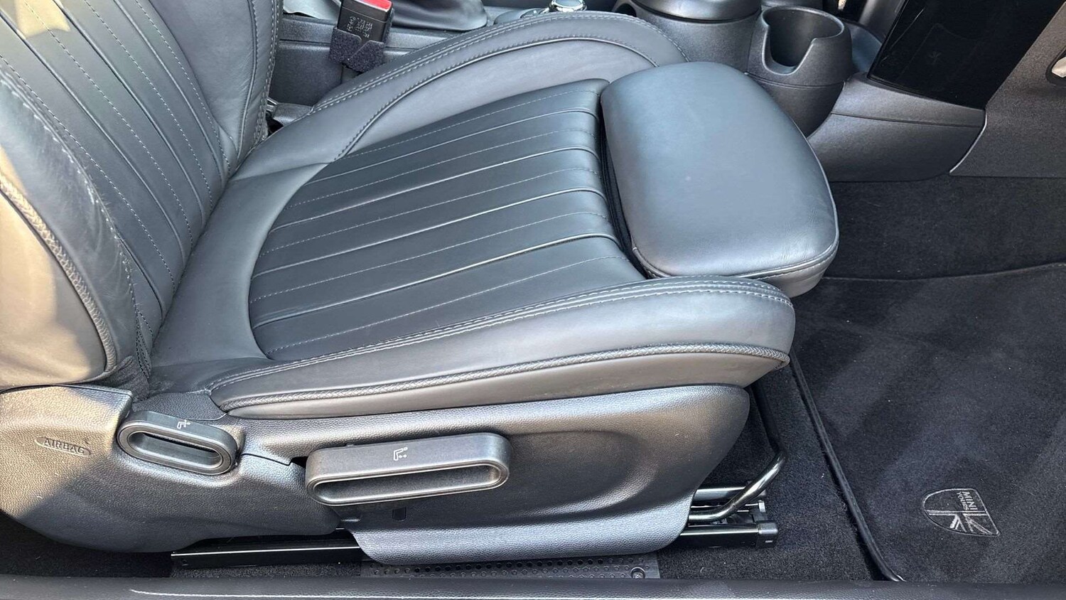 Used MINI Hatch 2024 for sale - 77960676: Photo 28