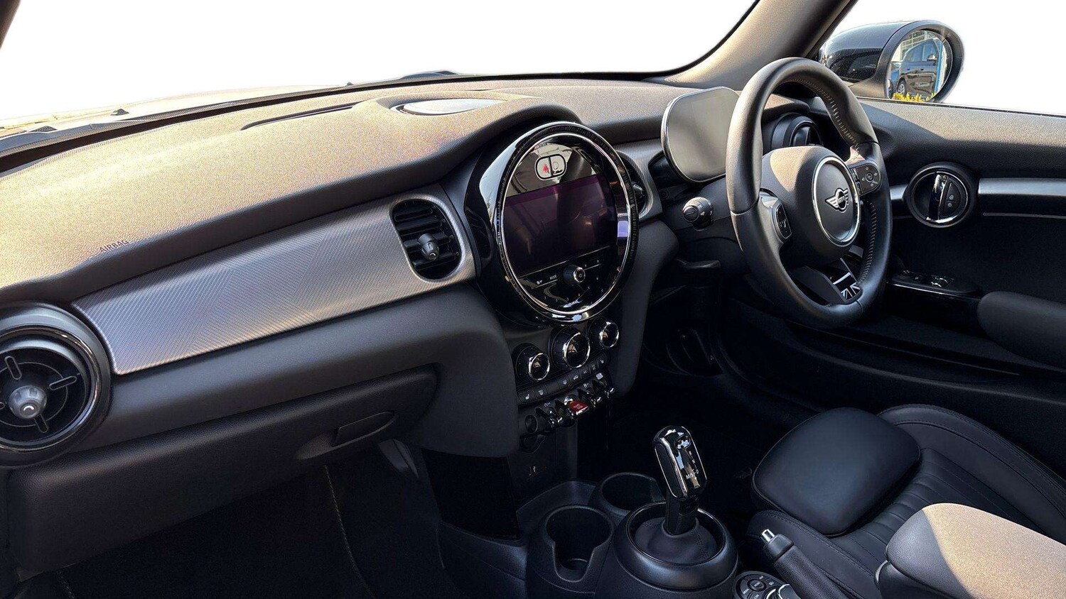 Used MINI Hatch 2024 for sale - 77960676: Photo 9