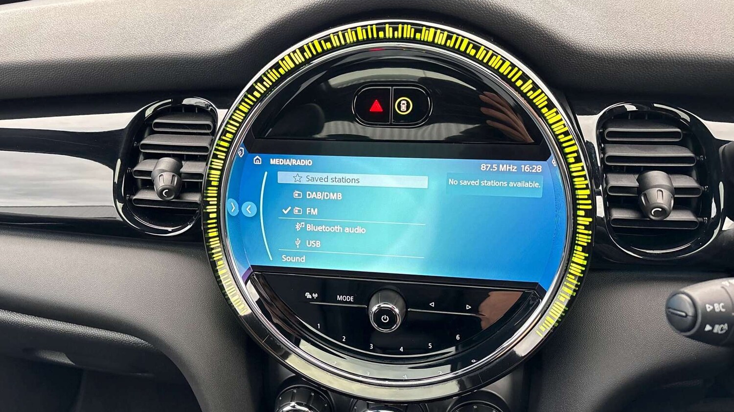 Used MINI Hatch 2022 for sale - 77842440: Photo 31