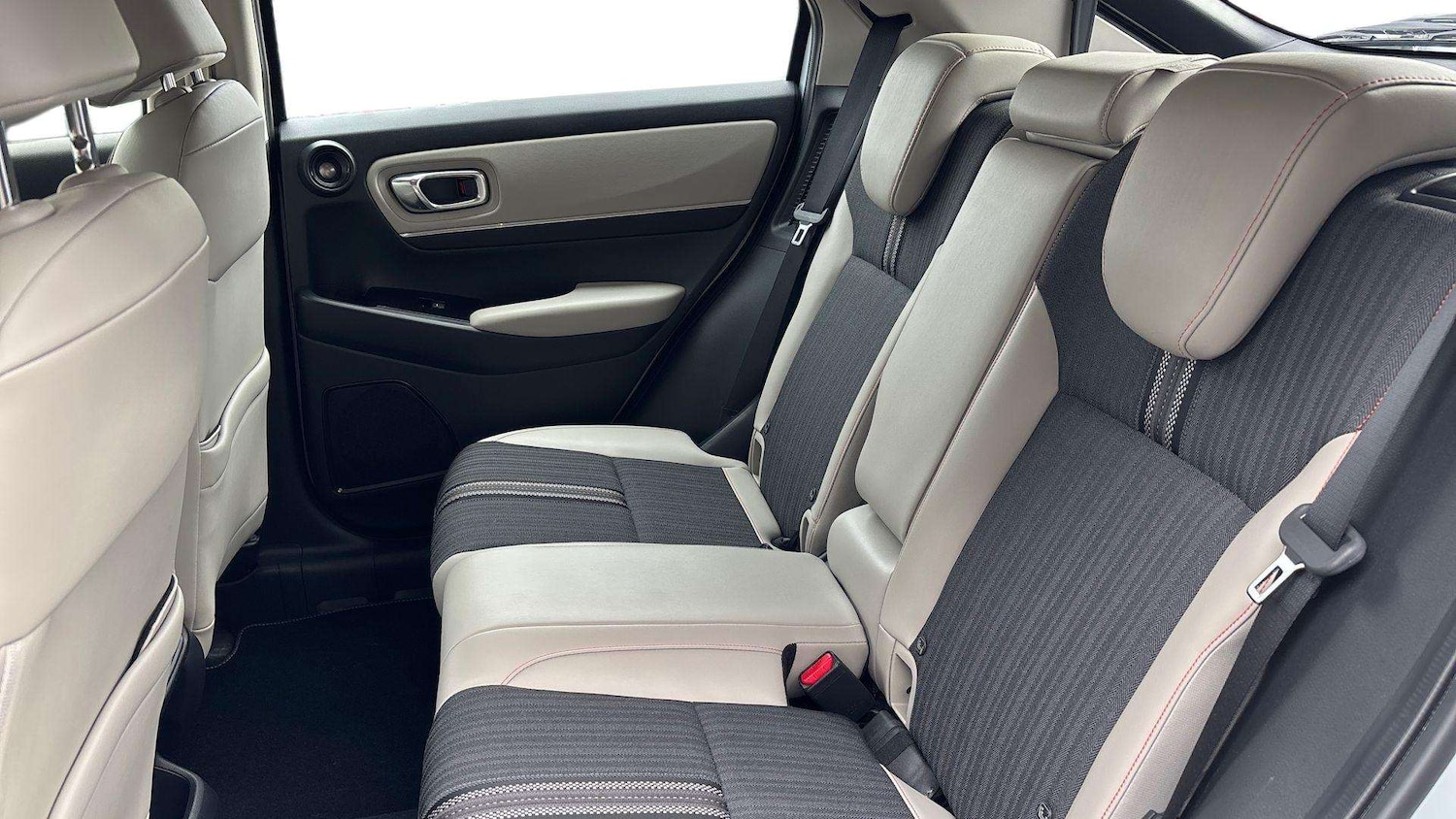 Used Honda HR-V 2024 for sale - 76262313: Photo 14