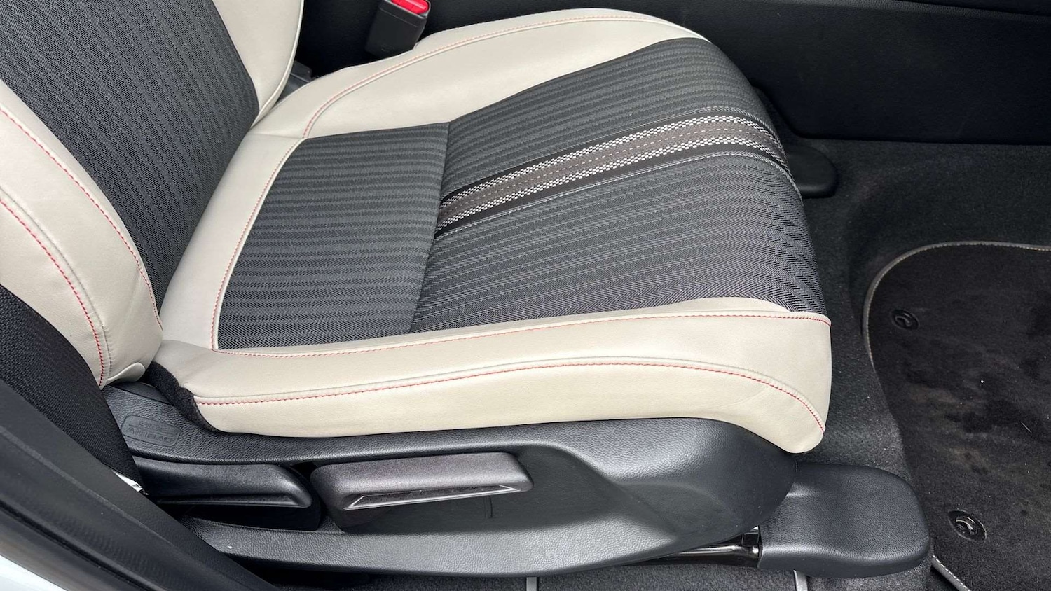 Used Honda HR-V 2024 for sale - 76262313: Photo 28