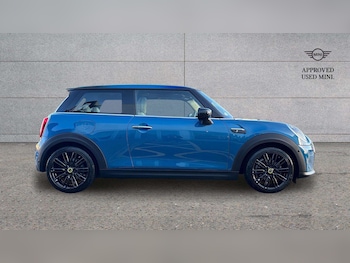 Used MINI Hatch 2022 for sale - 76851583: Photo