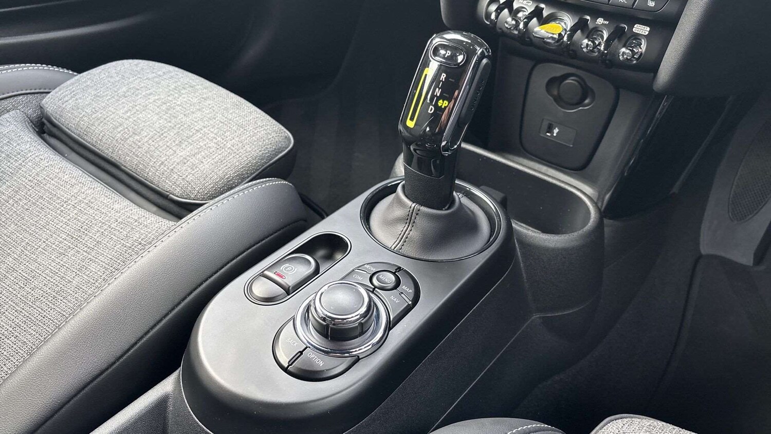 Used MINI Hatch 2022 for sale - 77458574: Photo 12