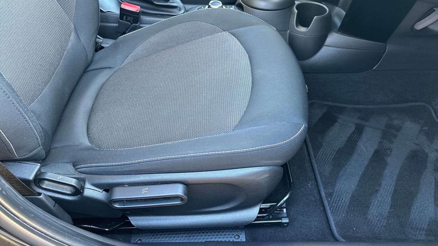 Used MINI Hatch 2021 for sale - 77112436: Photo 28