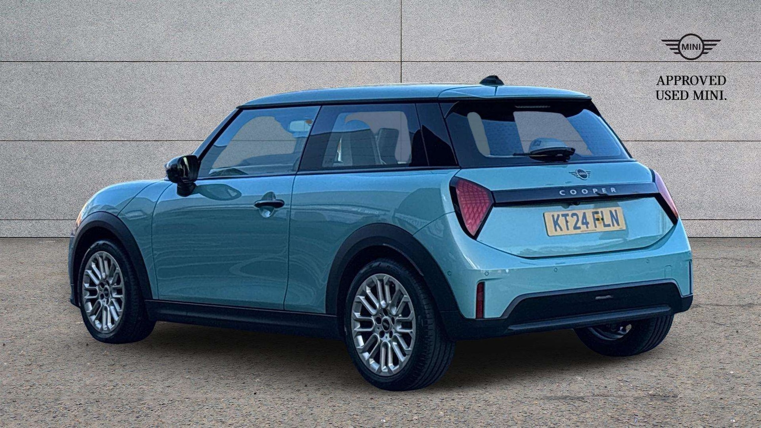 Used MINI Cooper 2024 for sale - 76610706: Photo 2