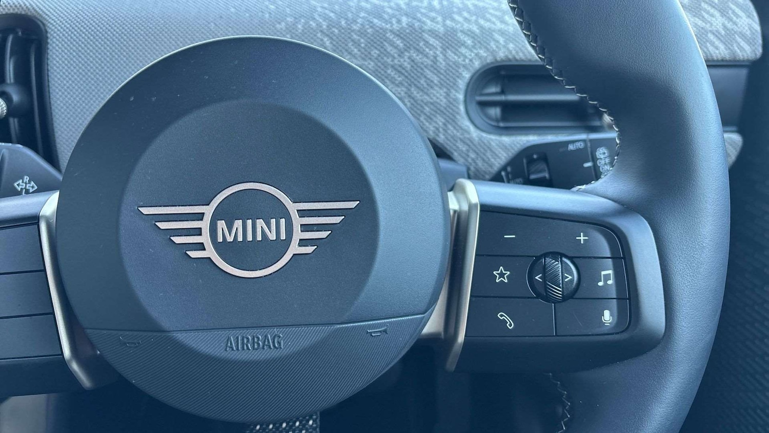 Used MINI Cooper 2024 for sale - 76610706: Photo 23