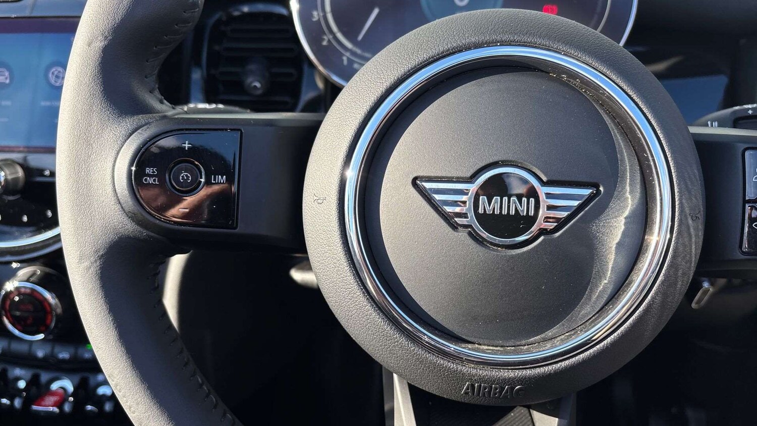 Used MINI Convertible 2023 for sale - 77698713: Photo 22