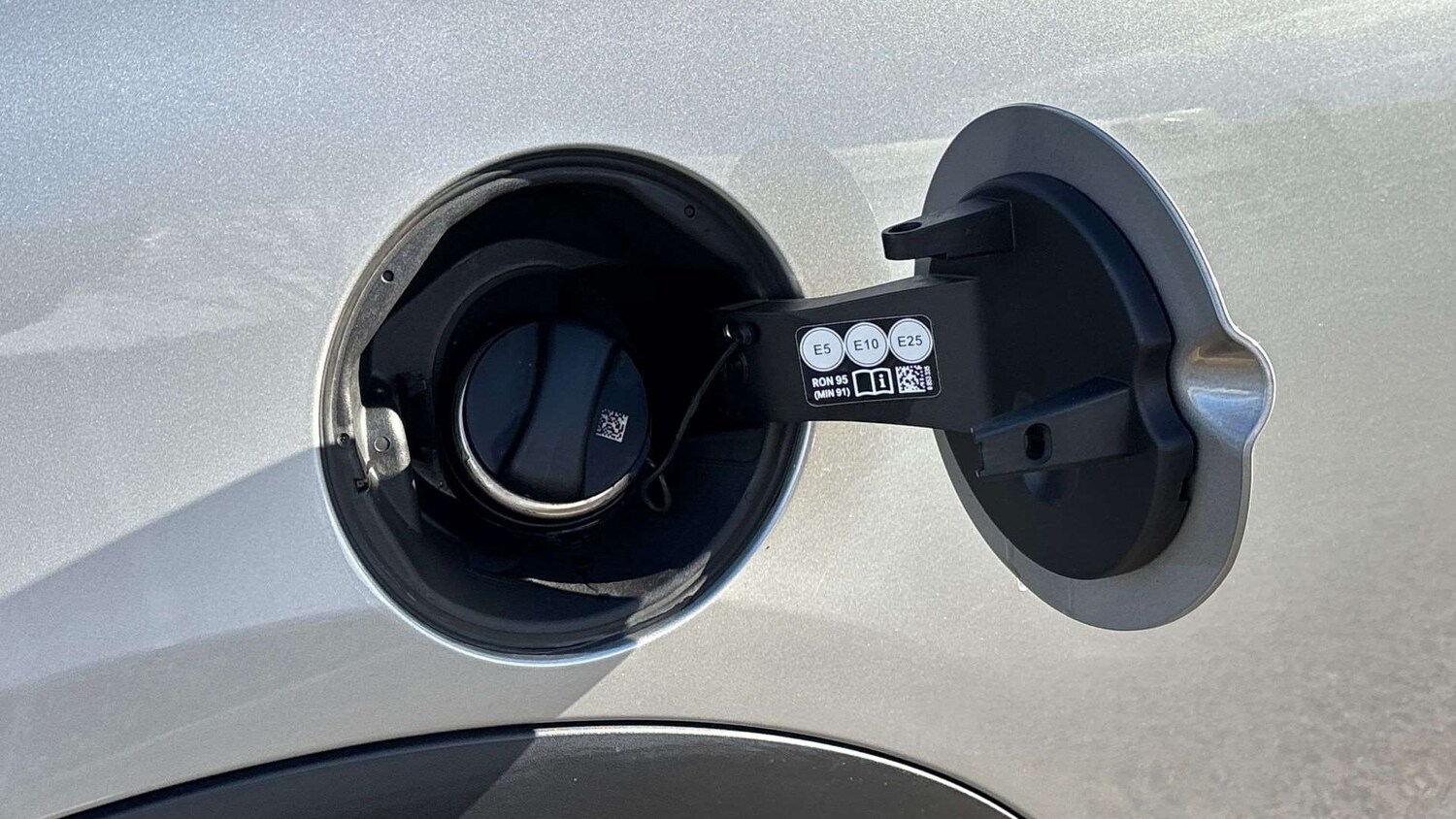 Used MINI Convertible 2023 for sale - 77698713: Photo 25