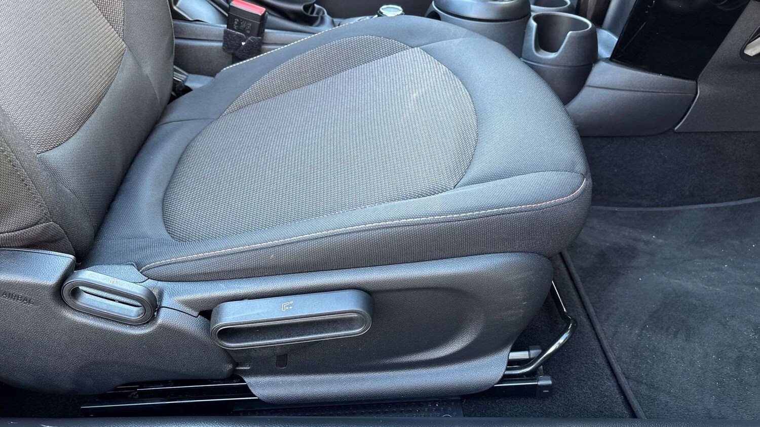 Used MINI Convertible 2023 for sale - 77698713: Photo 28