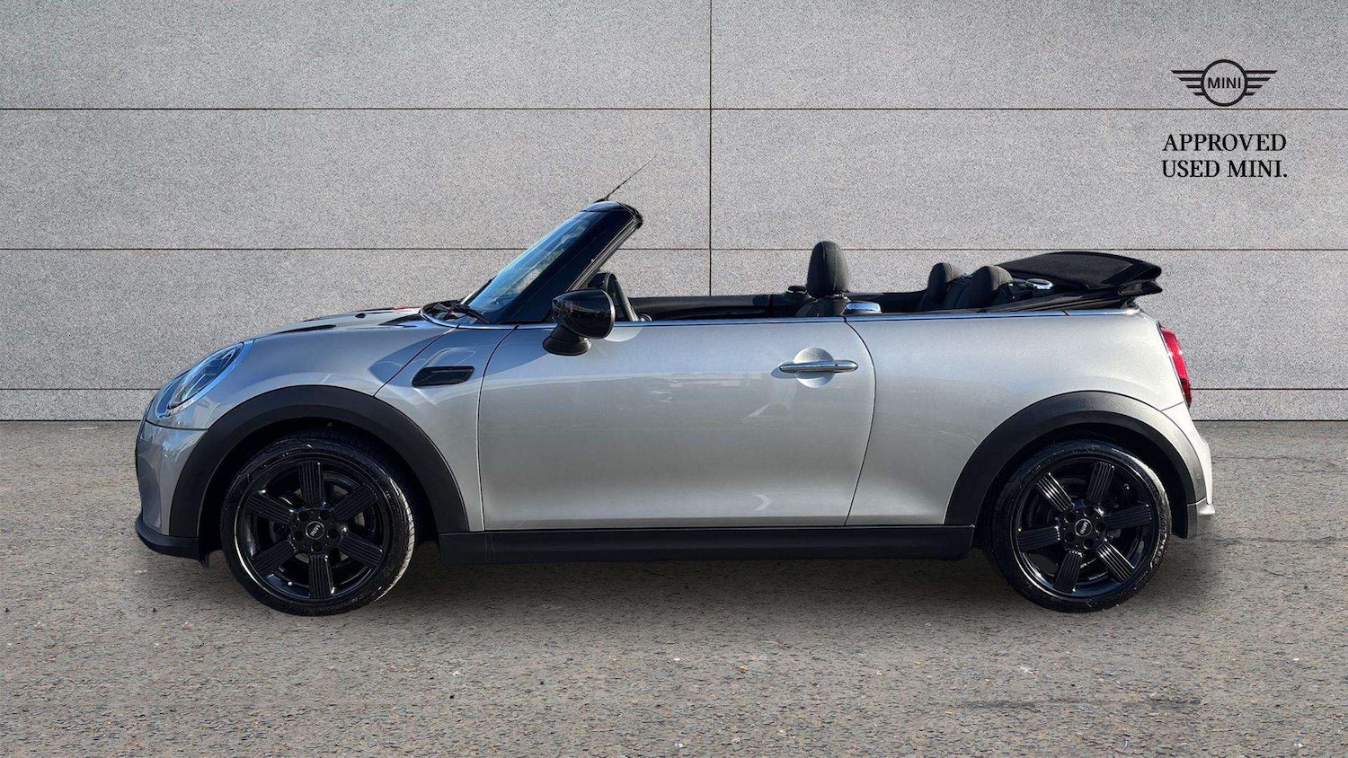 Used MINI Convertible 2023 for sale - 77698713: Photo 5