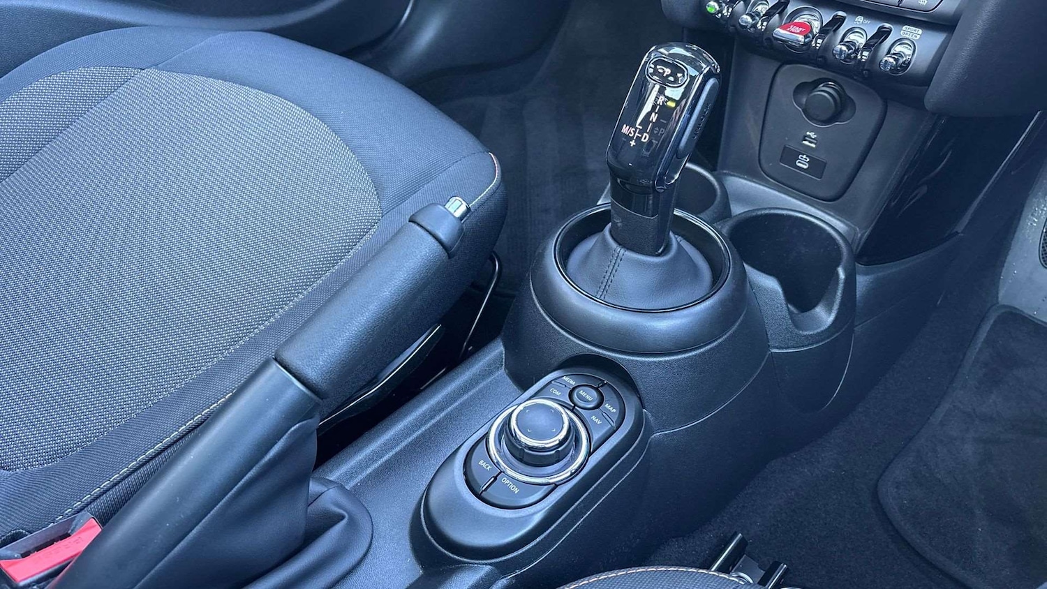 Used MINI Hatch 2024 for sale - 77112370: Photo 12