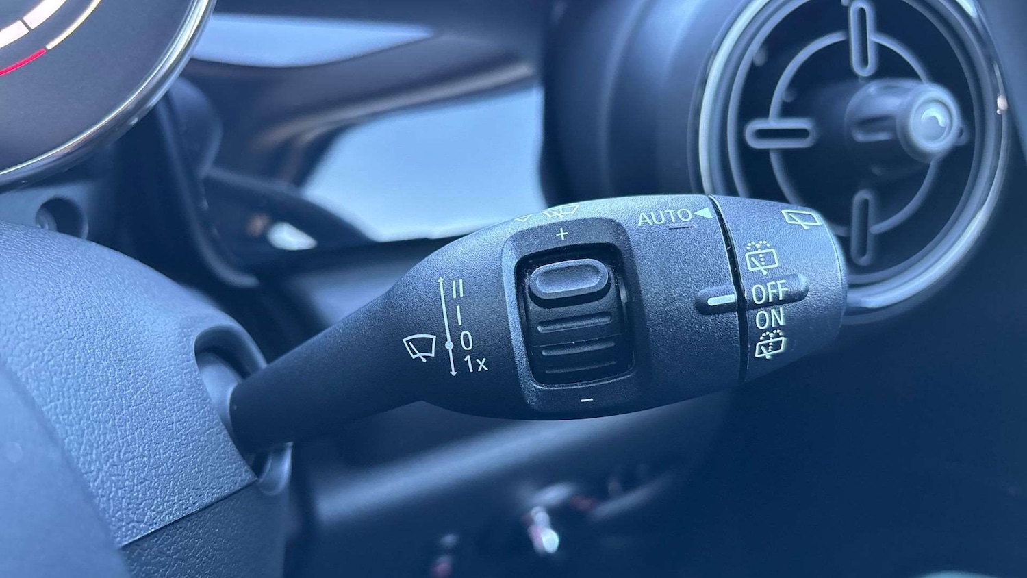 Used MINI Hatch 2024 for sale - 77112370: Photo 30