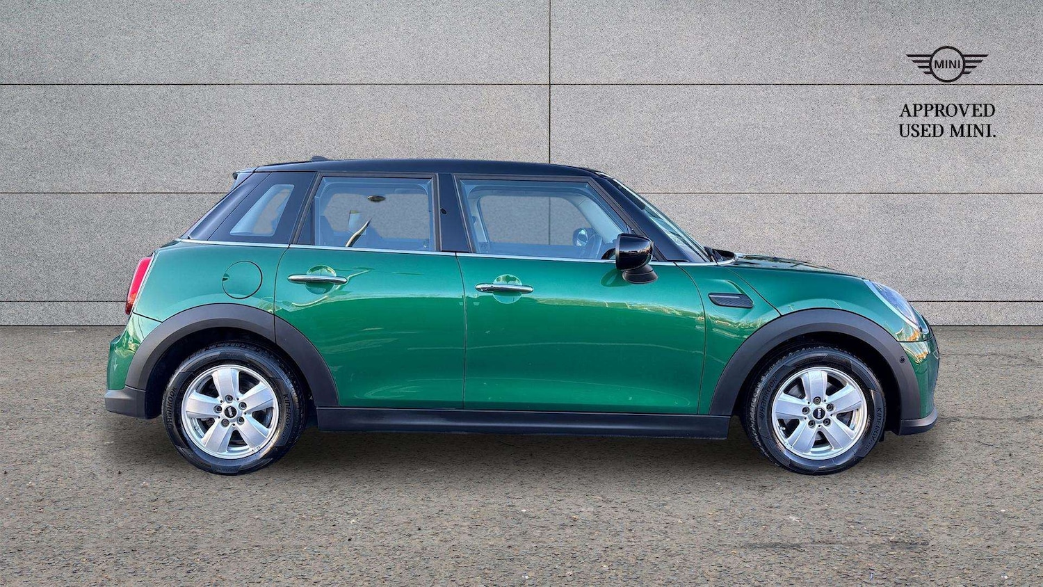 Used MINI Hatch 2024 for sale - 77112370: Photo 4