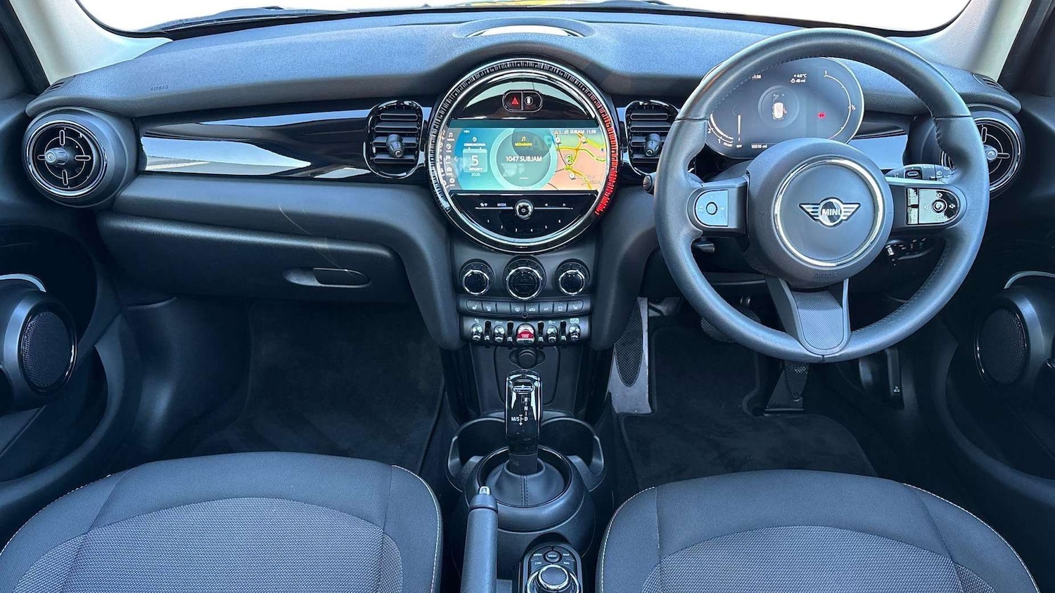 Used MINI Hatch 2024 for sale - 77112370: Photo 6