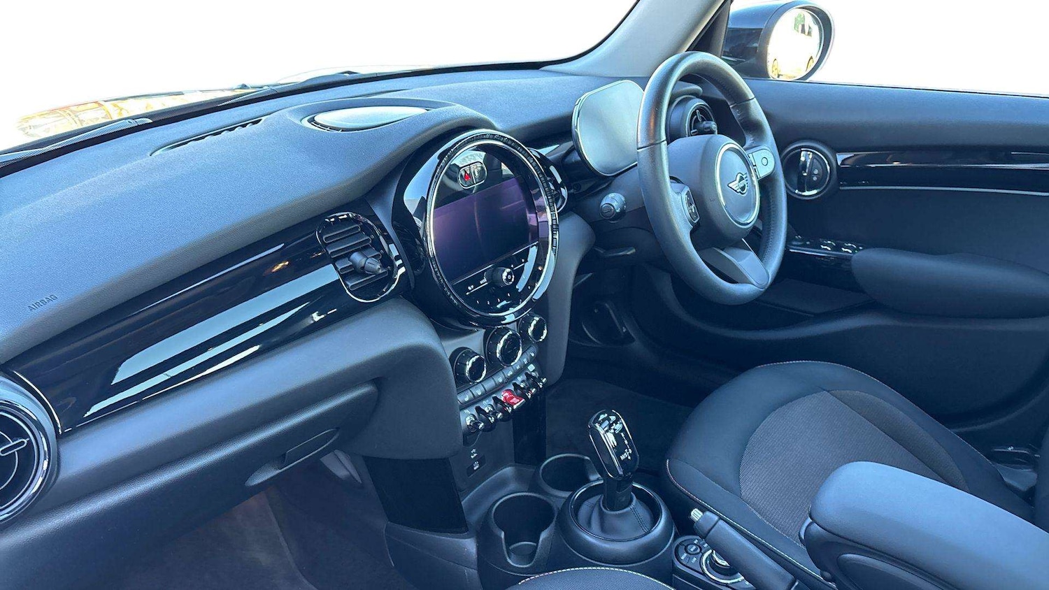 Used MINI Hatch 2024 for sale - 77112370: Photo 9