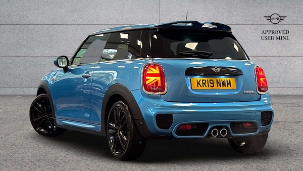 Used MINI Hatch 2019 for sale - 76170066: Photo 2
