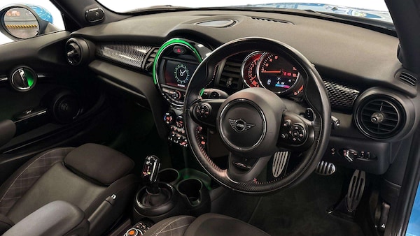 Used MINI Hatch 2019 for sale - 76170066: Photo 8