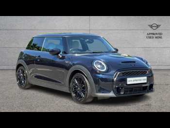 2023 - S Exclusive Auto 0-Door