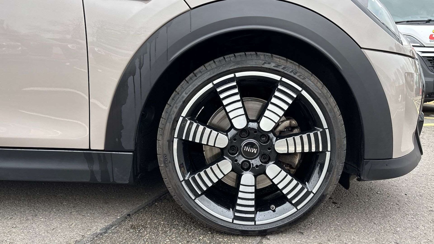 Used MINI Hatch 2022 for sale - 77093399: Photo 16