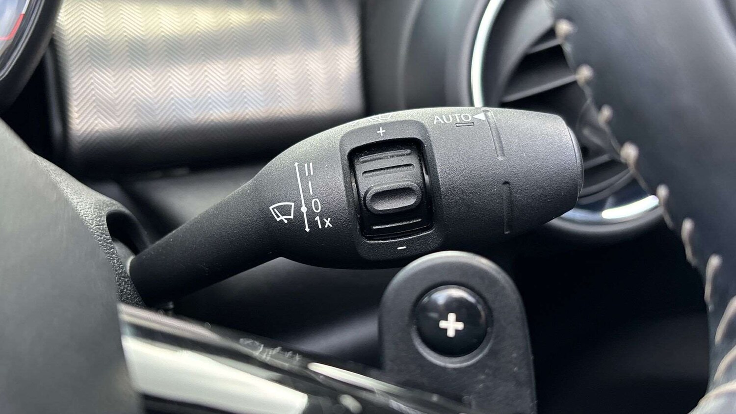 Used MINI Convertible 2020 for sale - 77500265: Photo 30