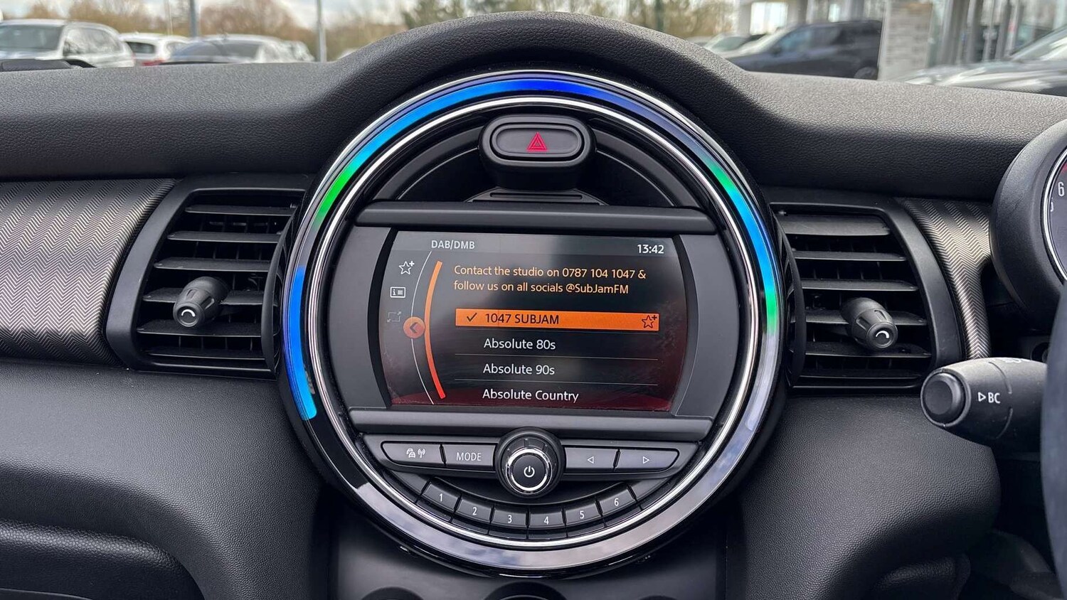 Used MINI Convertible 2020 for sale - 77500265: Photo 32